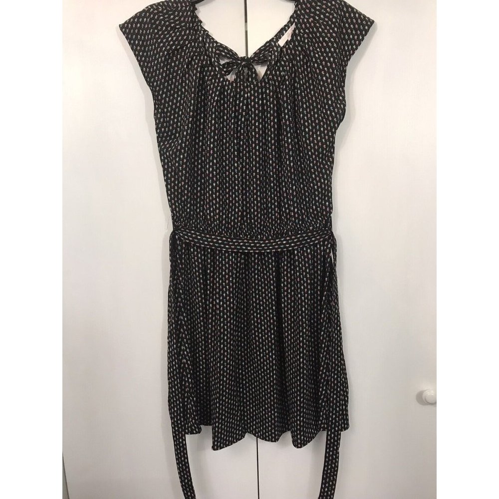LC Lauren Conrad Pleated Neck Norah Black Geometric Printed Dress M Belt Tie Bow
